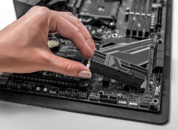 Goodram IRDM PRO | 2TB NVMe SSD | M.2 | Gen4 | 7.000MB/s | Heatsink - Afbeelding 6
